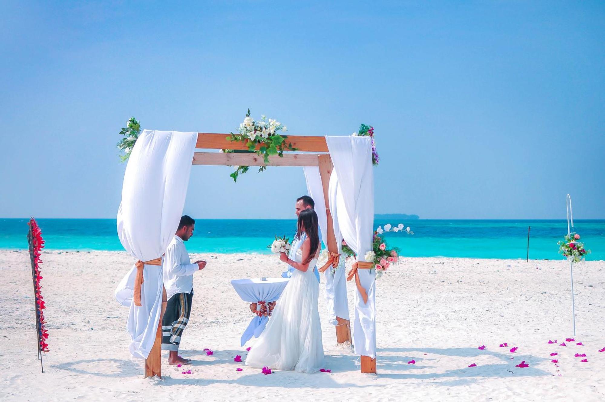 Kaani Grand Seaview Hotel Maafushi Luaran gambar